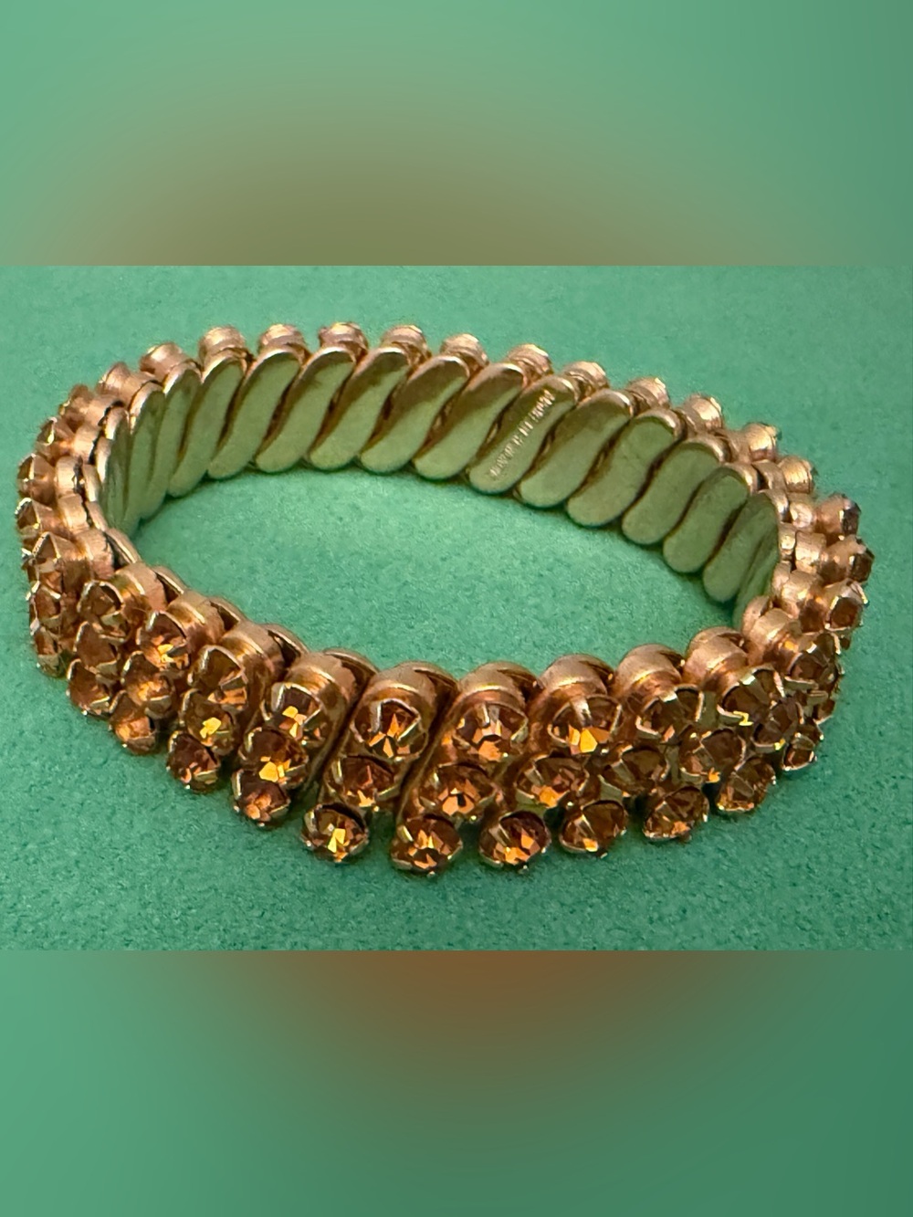Vintage Made in Hong Kong  Gold-Tone Amber Crystal Stretch Bracelet